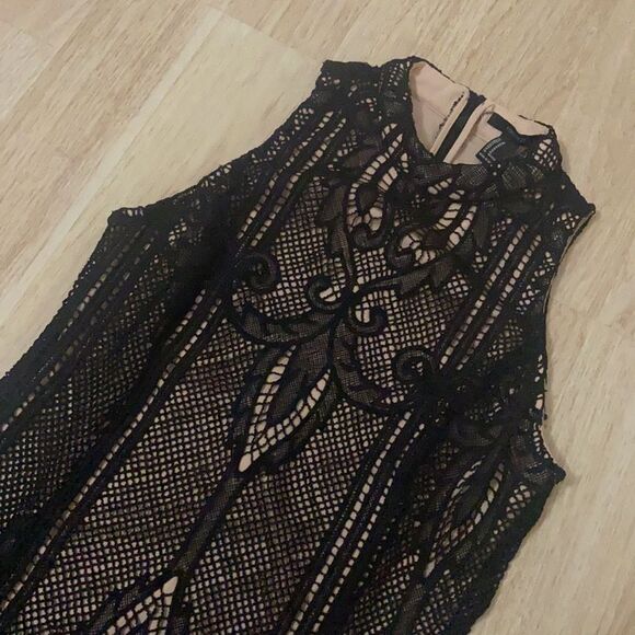 NWT Forever 21 Thick Black Lace Dress - Picture 2 of 10